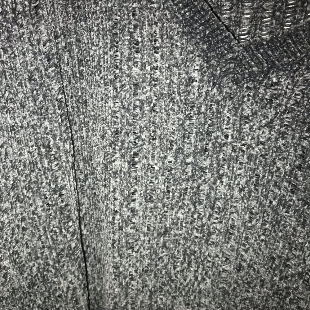 Sweater bundle of 4 - Picture 14 of 14